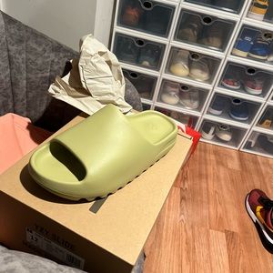 Brand new size 12 resin